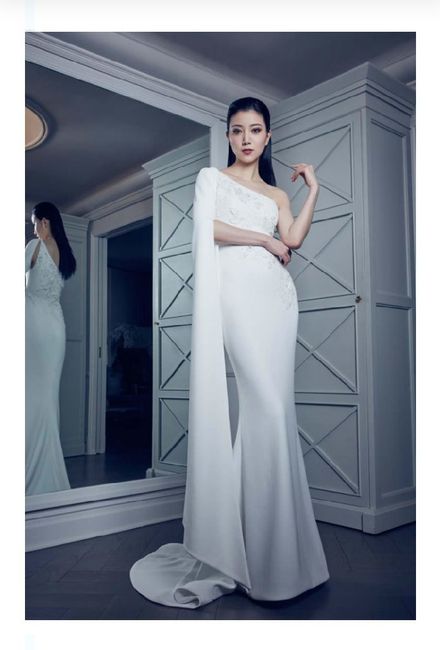 Tendencia 2021: vestidos de novia de un hombro 13