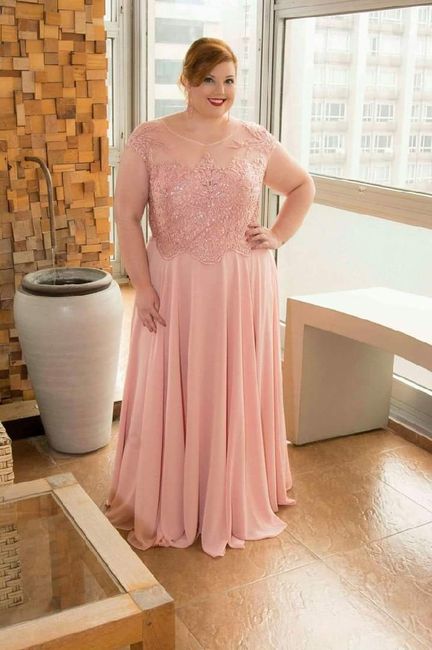 Damas curvy en rosa 6