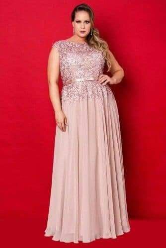 Damas curvy en rosa 10