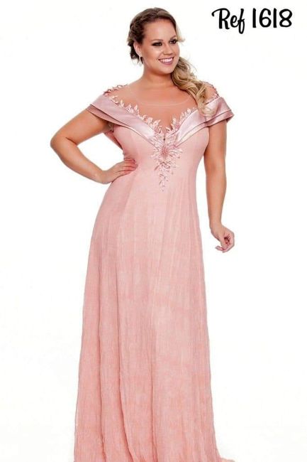 Damas curvy en rosa 15