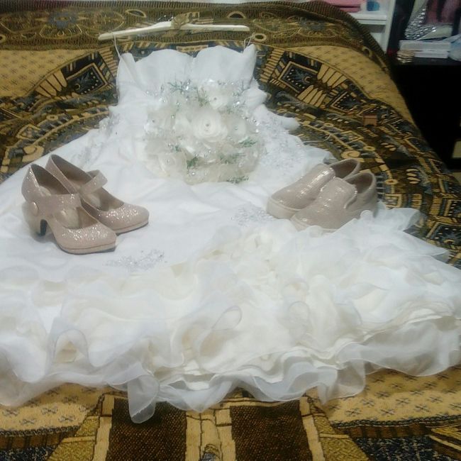 ¿De qué color van a ser tus zapatos de novia? 6