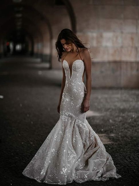 Vestidos colección primavera 2022 Urban Love Story by Galia Lahav 8