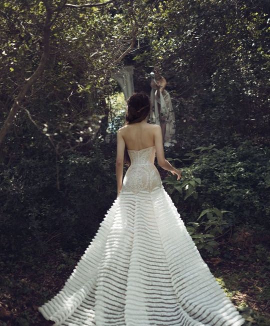 Vestidos colección primavera 2022 Into the woods by Kim Kassas 4