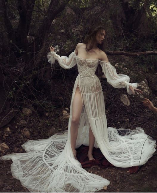 Vestidos colección primavera 2022 Into the woods by Kim Kassas 5