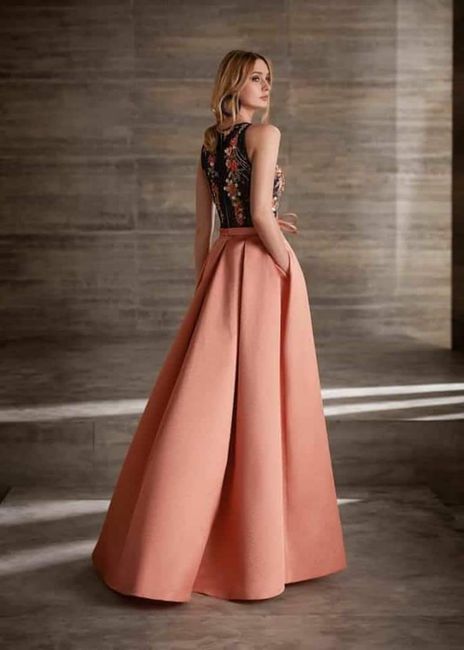 Look invitadas en boda de noche 5