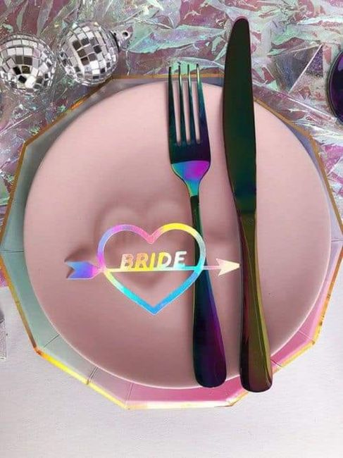 Temática iridiscente en tu boda 23