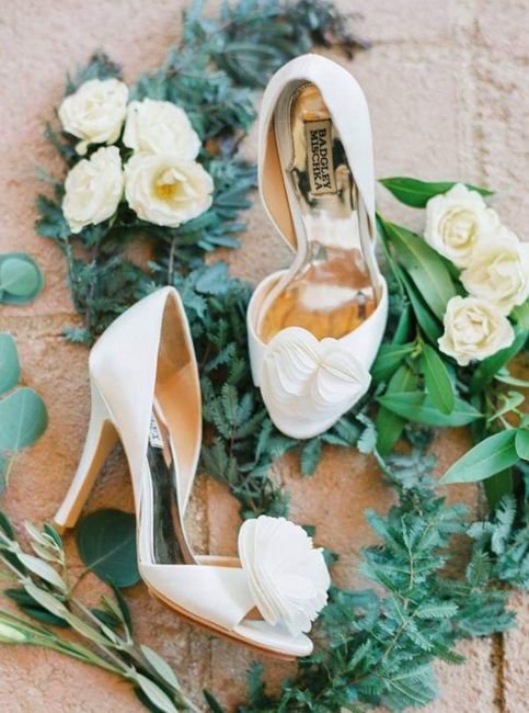 Zapatos con motivos florales 1