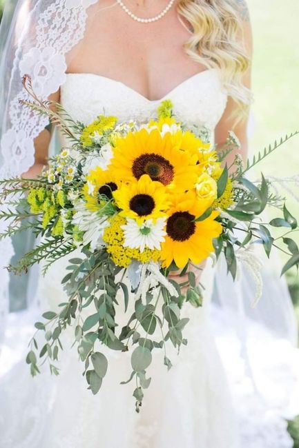 Boda primaveral: ramo con girasoles 5