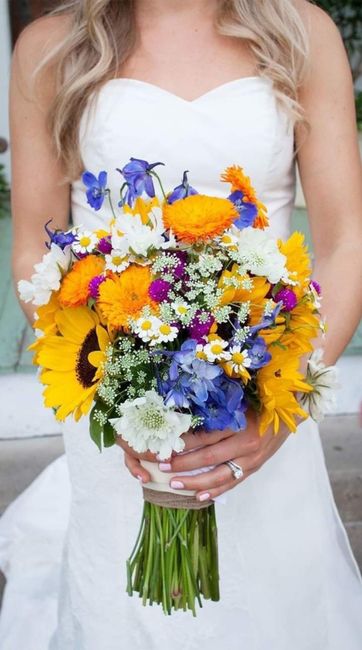 Boda primaveral: ramo con girasoles 7