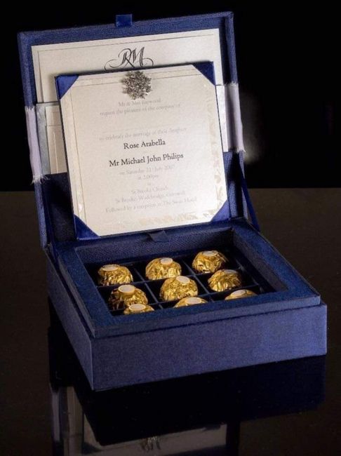 Invitaciones con un regalito comestible 3