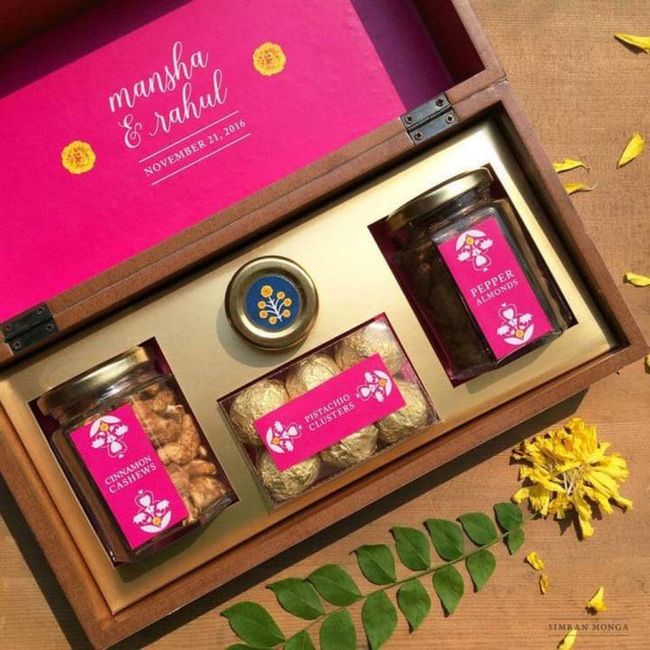 Invitaciones con un regalito comestible 4