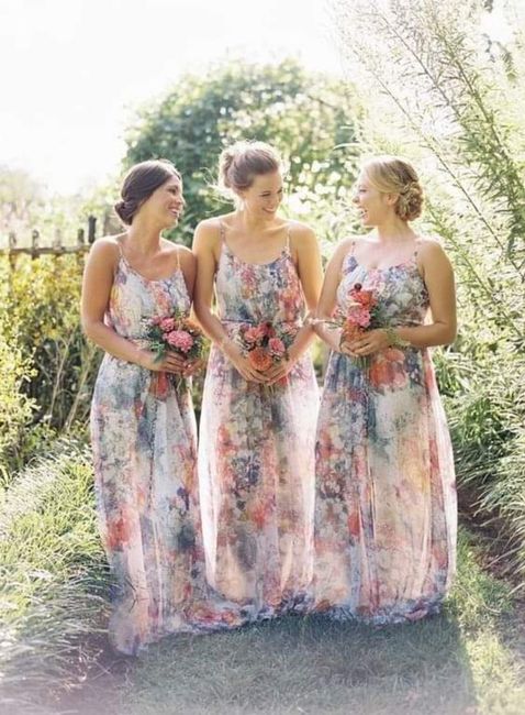 Boda primaveral: vestidos con estampado floral 4