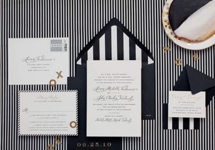 En tus invitaciones black & white 13