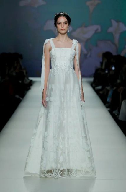 Algunos vestidos de la colección 2023 More 3