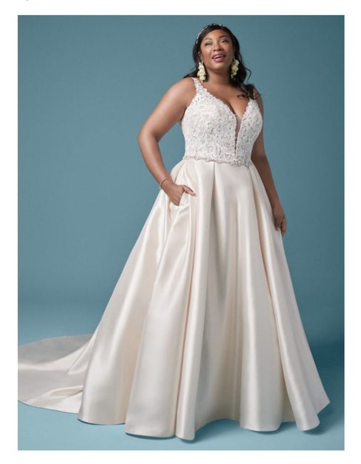 Vestidos colección plus size Maggie Sottero 12