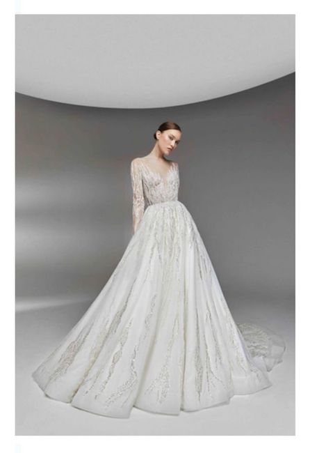 Vestidos colección primavera 2023 Twinkling Dots by Tony Ward 11