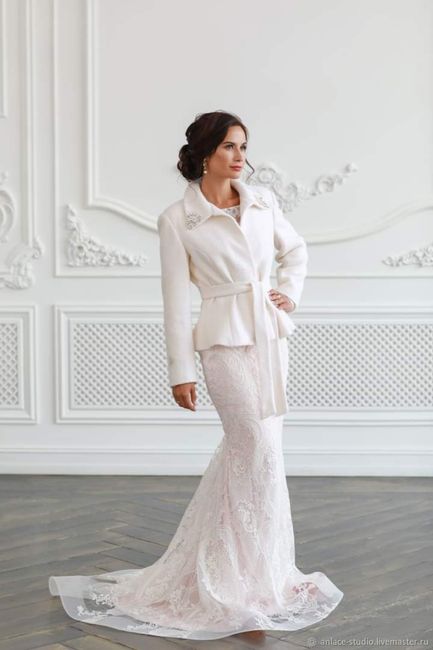 Tendencia 2022: Abrigos de novia 2