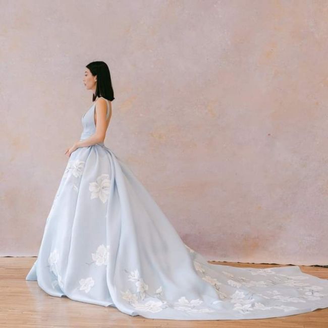 Tendencia 2023: vestidos de novia en azul 2