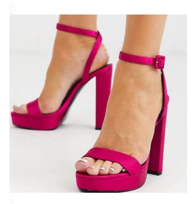 Zapatos en color Viva Magenta - 12