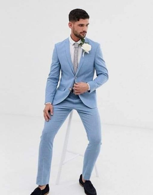 Trajes para novio y padrinos en color azul - 1