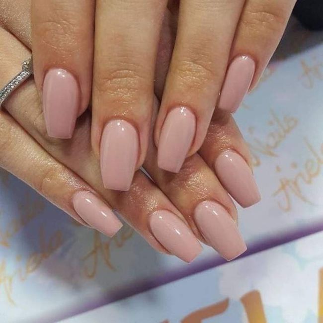 Uñas en tonos naturales - 3