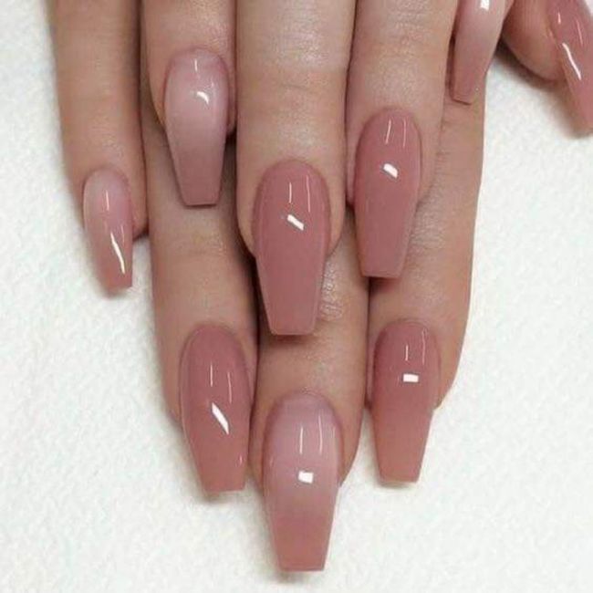 Uñas en tonos naturales - 4