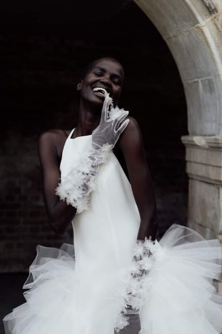Algunos vestidos de la colección otoño-invierno 2023 Kate Halfpenny - 1
