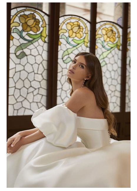 Vestidos colección 2023 Luna Novias 2