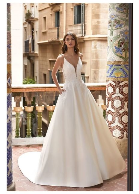 Vestidos colección 2023 Luna Novias 4