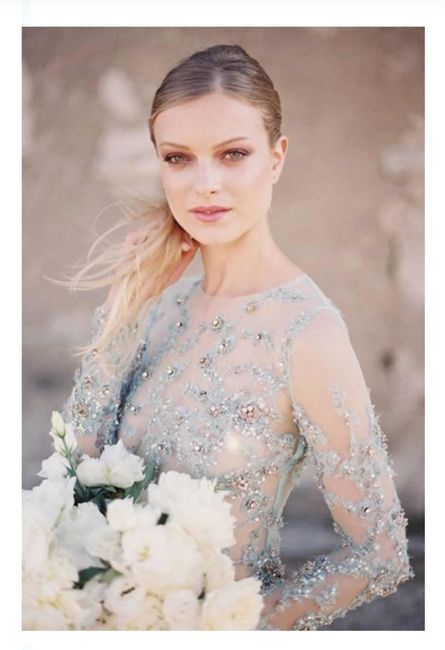 Vestidos de novia en color azul 💙 24