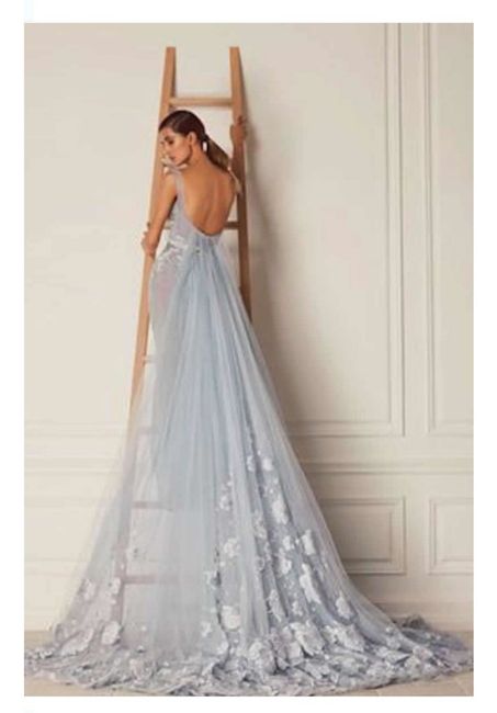 Vestidos de novia en color azul 💙 28