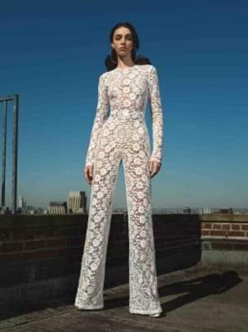 Algunos vestidos de la colección primavera -verano 2024 Naeem Khan - 4