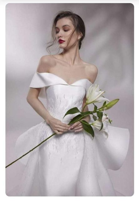 Vestidos colección primavera -verano 2024 Rami Al Alí 11