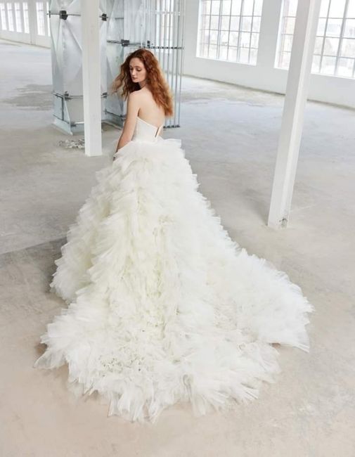 Algunos vestidos de la colección primavera -verano 2024 Rivini by Rita Vinieris 3