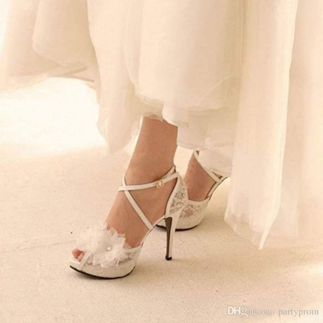 Zapatos en blanco 🤍 2