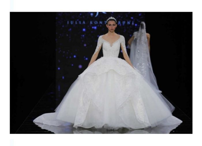 Vestidos colección 2024 Julia Kontogruni 13