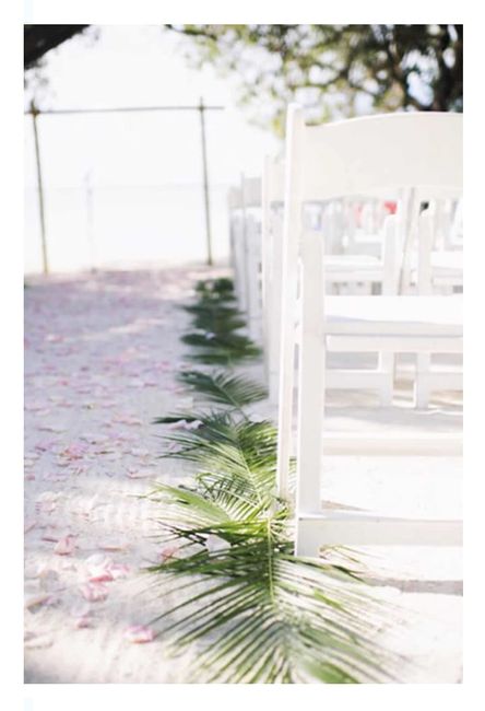 Pasillos decorados con hojas de palma 5