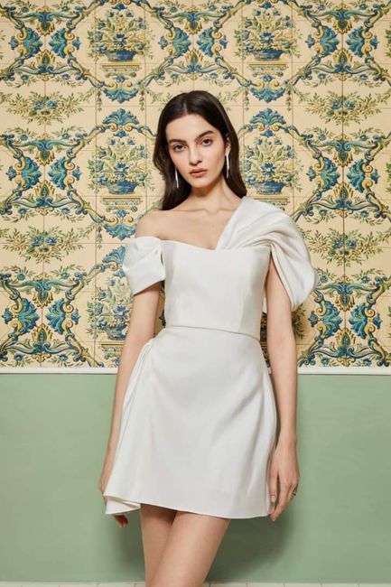 Algunos vestidos de la colección primavera -verano 2024 Markarian 2