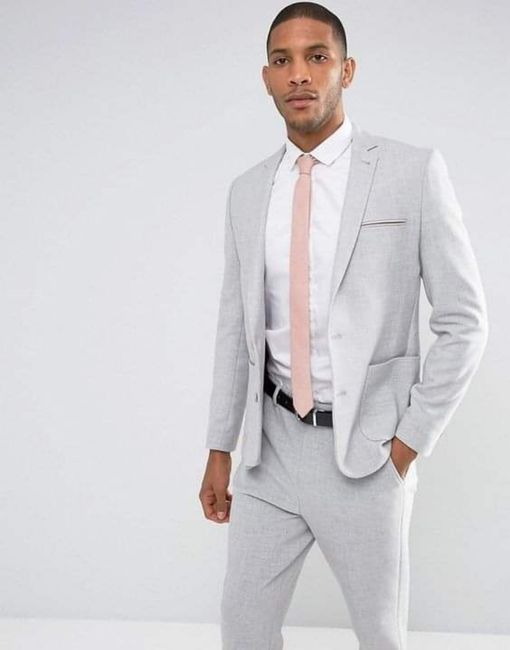 Trajes en gris claro 3