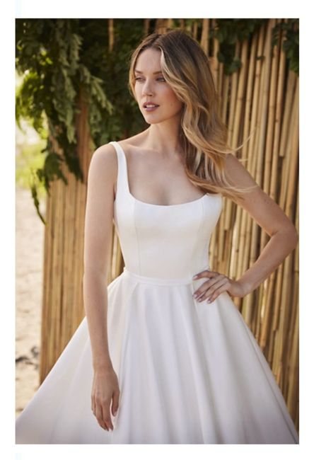 Vestidos colección primavera -verano 2024 Mikaella 9