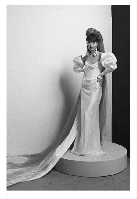 Vestidos colección 2024 Vivienne Westwood 2