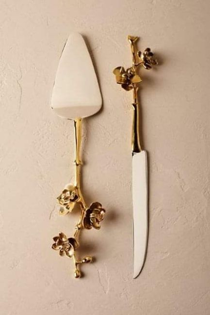 Cuchillo y palita para el pastel 4
