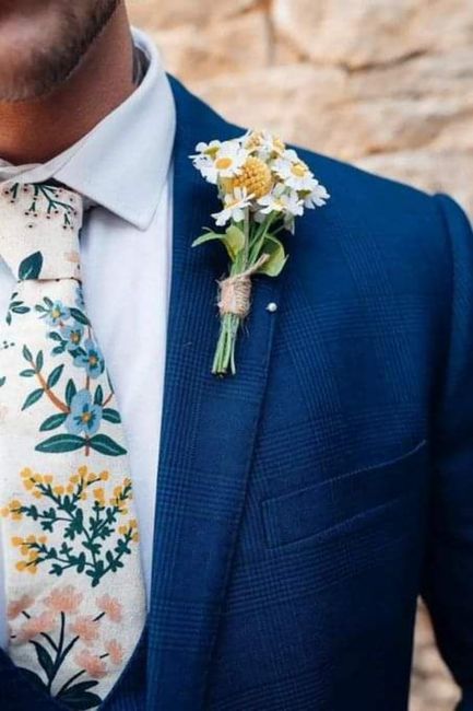 El boutonniere ideal para un traje azul 4