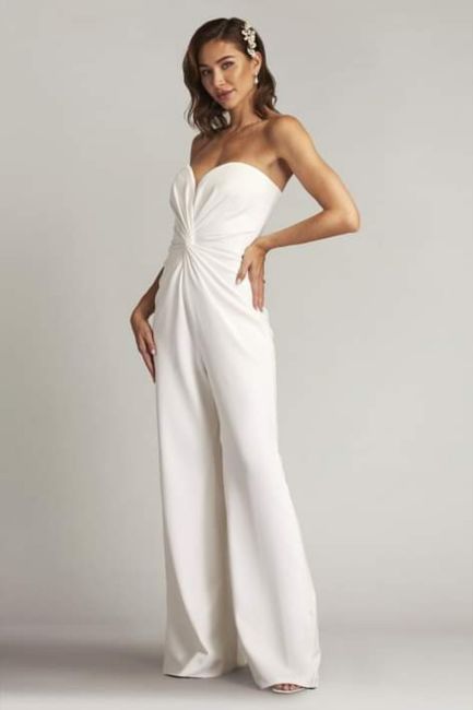 Algunos vestidos de la colección 2025 Tadashi Shoji - 1