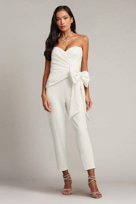 Algunos vestidos de la colección 2025 Tadashi Shoji - 3