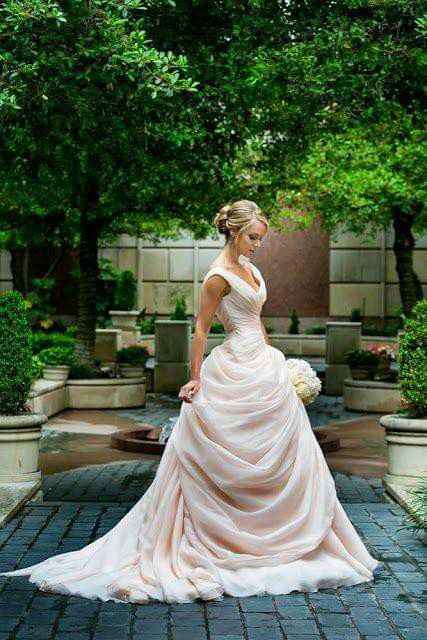 Vestidos rosas para novia 9