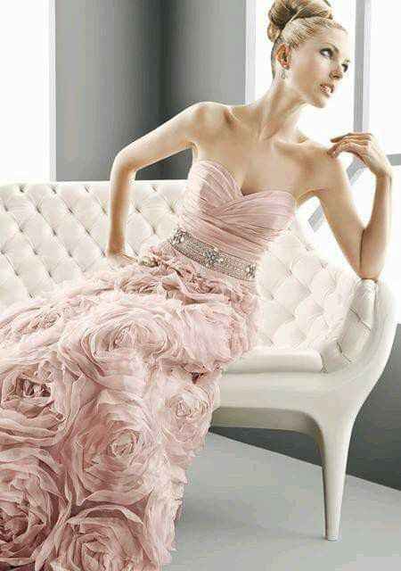Vestidos rosas para novia 17