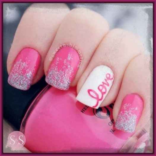 Uñas rosas para tu despedida de soltera 5