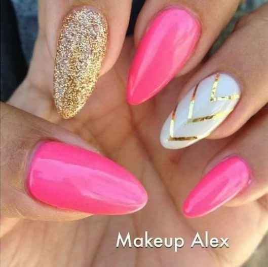 Uñas rosas para tu despedida de soltera 6