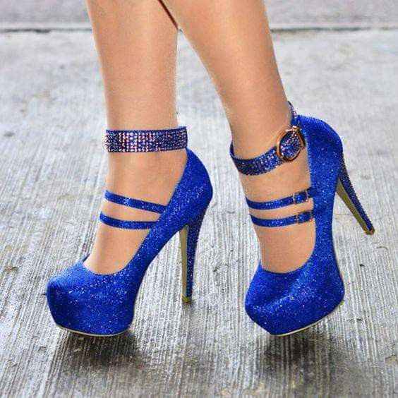 Zapatos en color azul 💙 4